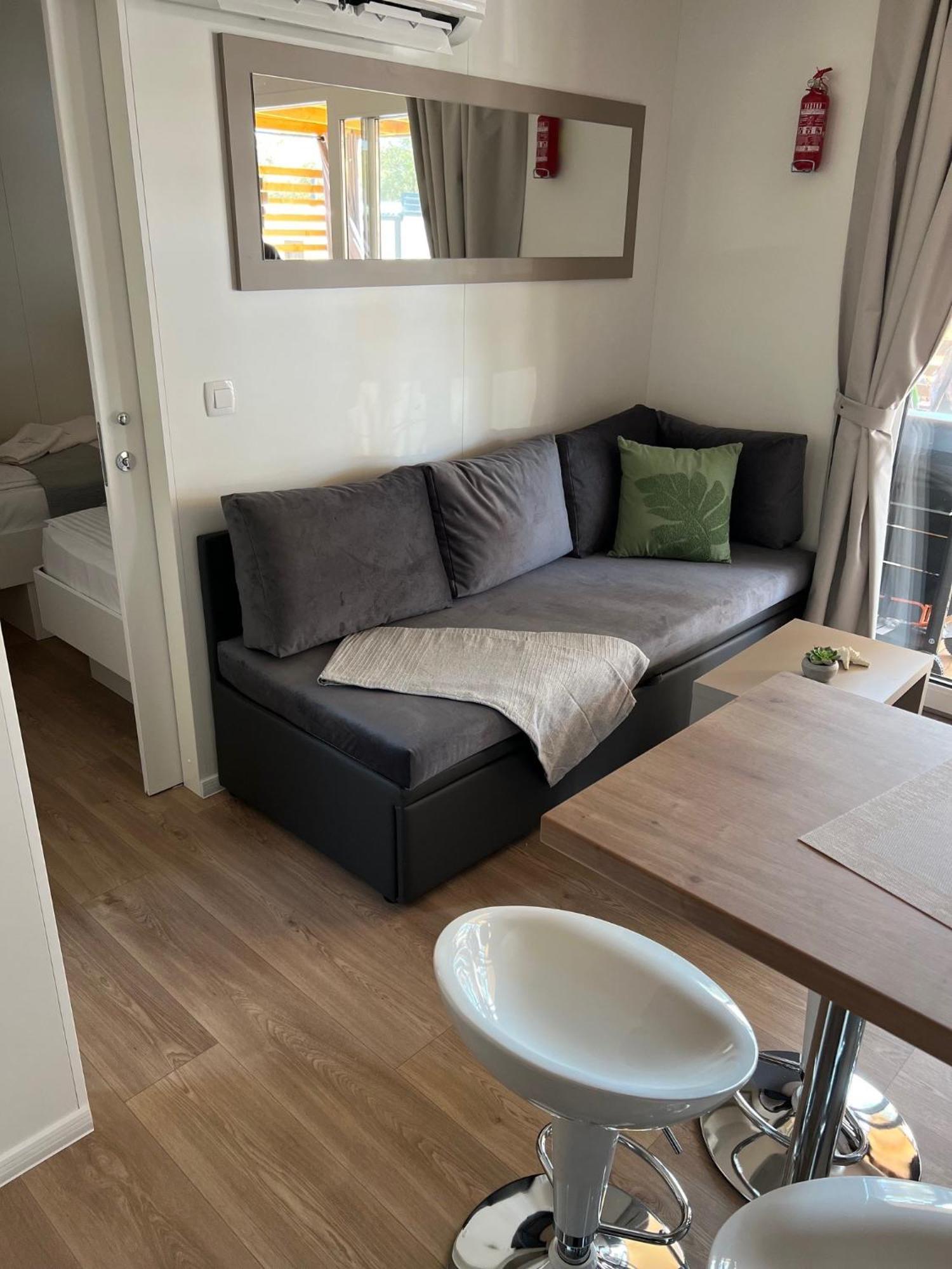 Mobile Home La Vida Biograd Na Moru Exteriér fotografie